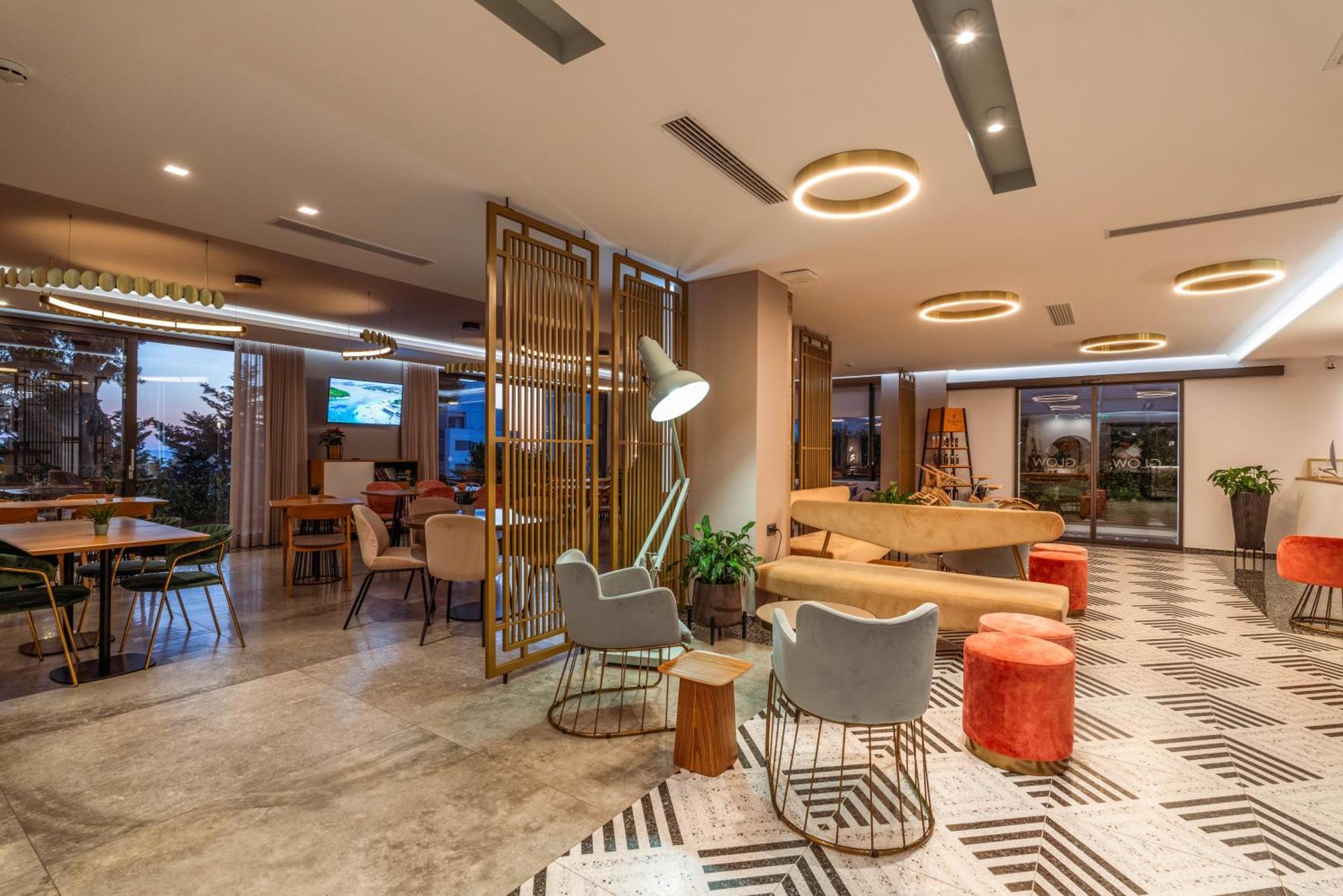 Glow Boutique Hotel & Suites Sarandë Exterior foto