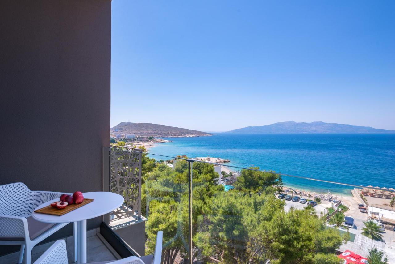 Glow Boutique Hotel & Suites Sarandë Exterior foto
