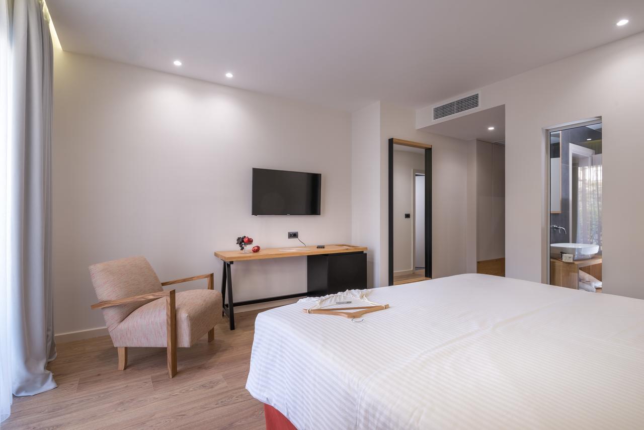 Glow Boutique Hotel & Suites Sarandë Quarto foto